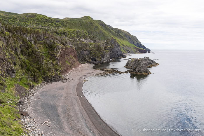Παραλία και βράχια στο Old Man Cove.